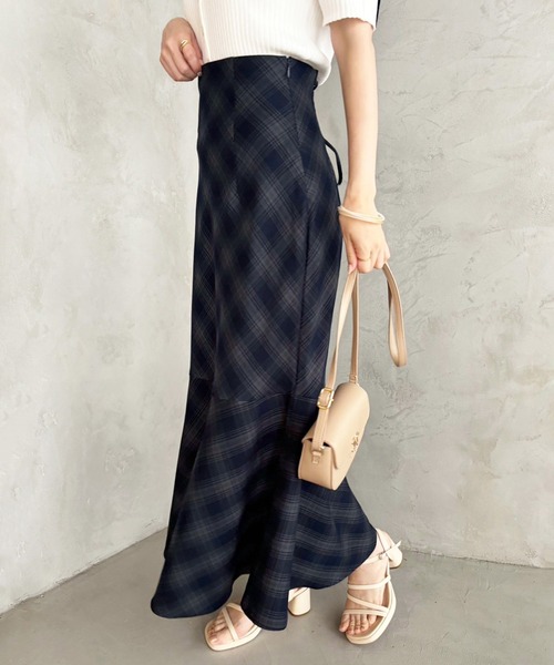 one after another NICE CLAUP（ワンアフターアナザーナイスクラップ）の「【WEB限定商品】バックレースアップマーメイドスカート(S,M,Lサイズ)（スカート・レディース・ネイビー系/ブラウン系その他/ブラック・LARGE/MEDIUM/SMALL）」の11枚目の写真