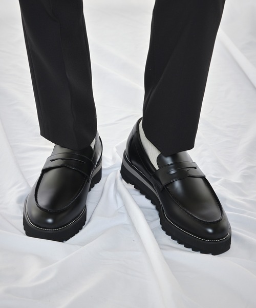 HAUS(ハウス)の「【HAUS】SHARK SOLE COIN LOAFERS シャークソール コインローファー /Pu レザーローファー(ローファー・メンズ・ブラック・LL/L/M/S)」の3枚目の写真