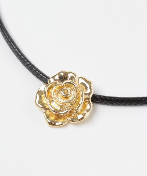 SMELLY（スメリー）の「メタルローズチョーカーマンテルネックレス（ネックレス・レディース・ゴールド系その他・-）」の4枚目の写真