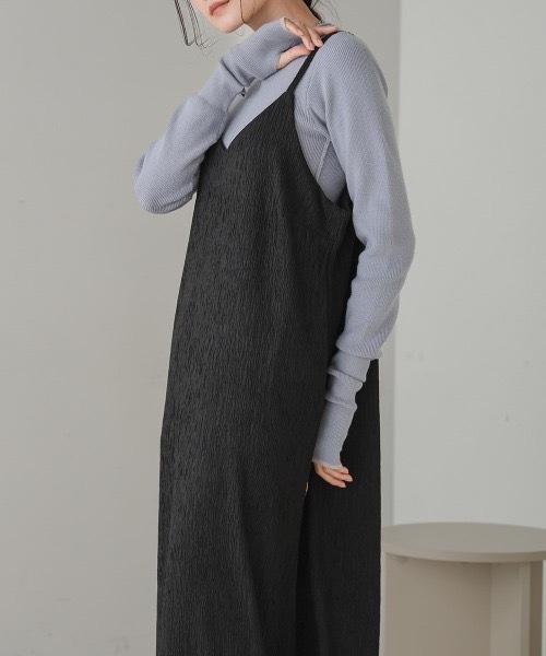 Bab(バブ)の「ワッシャーデザインキャミワンピース(ワンピース・レディース・ブラック/アイボリー/カーキ・M)」の19枚目の写真