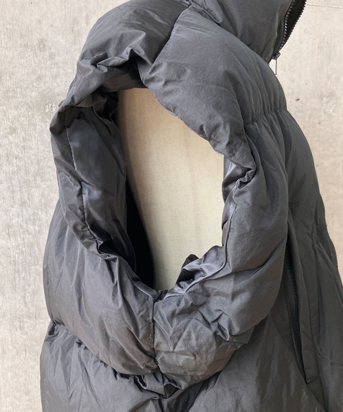 meJane（ミージェーン）の「スタンドカラー 中綿モンスターベスト（ダウンベスト・レディース・ブラック/ライトベージュ・FREE）」の11枚目の写真