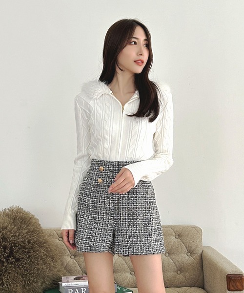 Julia Boutique（ジュリアブティック）の「ファー付きパーカーニットトップス（ニット/セーター・レディース・ピンク/ブラウン/ホワイト/クリーム/グレー/ブラック・ONE）」の11枚目の写真