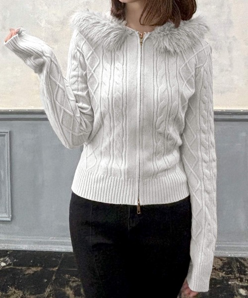 Julia Boutique（ジュリアブティック）の「ファー付きパーカーニットトップス（ニット/セーター・レディース・ピンク/ブラウン/ホワイト/クリーム/グレー/ブラック・ONE）」の16枚目の写真