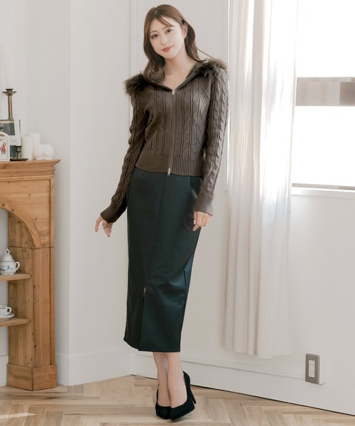 Julia Boutique（ジュリアブティック）の「ファー付きパーカーニットトップス（ニット/セーター・レディース・ピンク/ブラウン/ホワイト/クリーム/グレー/ブラック・ONE）」の19枚目の写真