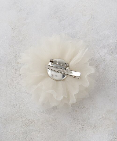 OPAQUE.CLIP(オペークドットクリップ)の「フラワーコサージュ(ブローチ/コサージュ・レディース・ベージュ/ブルー系その他・00)」の5枚目の写真