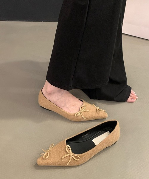Lace Ladies(レースレディース)の「メニー リボン ポインテッド フラット パンプス(パンプス・レディース・ベージュ/グレー・22.5cm/23cm/23.5cm/24cm/24.5cm/25cm)」の1枚目の写真