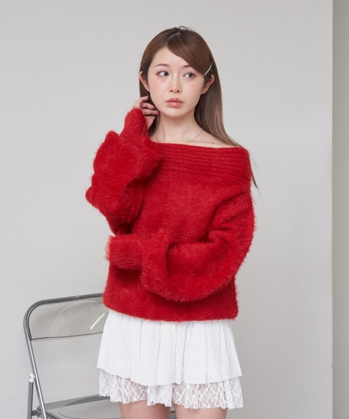 RAY CASSIN（レイカズン）の「シャギーオフショルニット（ニット/セーター・レディース・アイボリー/ブラック系その他2/グレー/レッド・FREE）」の4枚目の写真