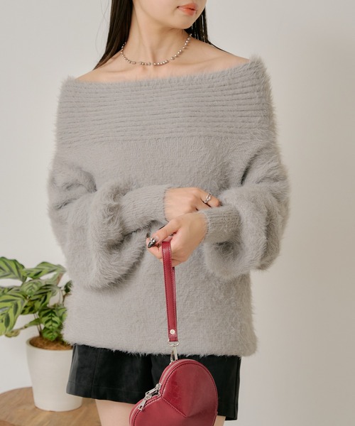 RAY CASSIN（レイカズン）の「シャギーオフショルニット（ニット/セーター・レディース・アイボリー/ブラック系その他2/グレー/レッド・FREE）」の17枚目の写真