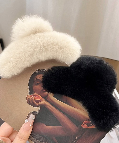 Dita Muaj.(ディータムアージュ)の「ふわふわファークリップ(バレッタ/ヘアクリップ・レディース・アイボリー/ブラック・FREE)」の10枚目の写真