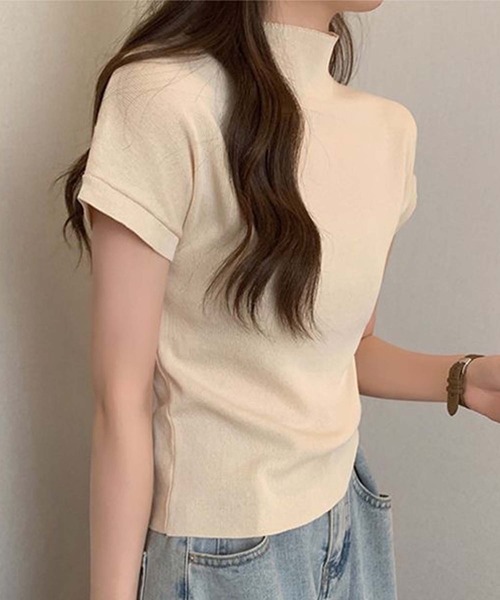 aimoha(アイモハ)の「ボトルネックフィットTシャツ (SS)(Tシャツ/カットソー・レディース・ベージュ/ホワイト/グレー/ブラック/ライトベージュ・FREE)」の14枚目の写真
