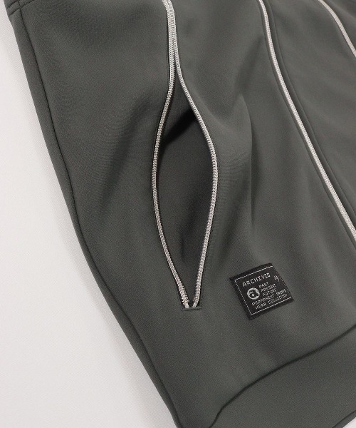 archivio(アルチビオ)の「<MENS>ジップデザインUVベスト(ベスト・メンズ・ブラック/グレー/ホワイト・M/L/LL)」の15枚目の写真