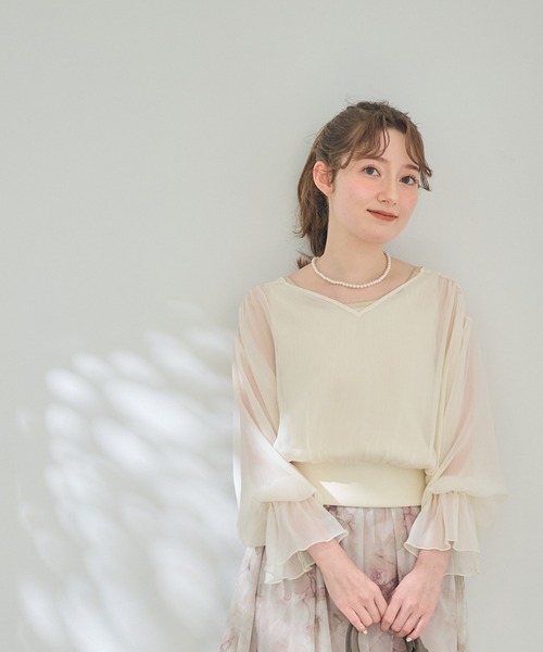 12Twelve Agenda(トゥエルブ アジェンダ)の「ニットインナー付Vネックキャンディスリーブプルオーバー(ニット/セーター・レディース・チャコールグレー/アイボリー/ライトグレー・M)」の16枚目の写真