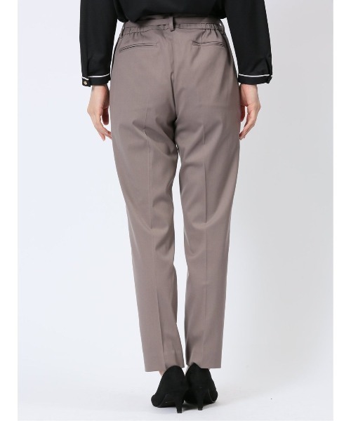 m.f.editorial（エムエフエディトリアル）の「【ストレッチ ウォッシャブル】m.f.エディトリアルレディース テーパードパンツ 茶(セットアップ可能)（スラックス・レディース・ブラウン・S/MEDIUM/LARGE）」の9枚目の写真