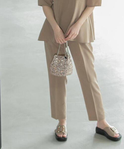 OPAQUE.CLIP（オペークドットクリップ）の「《6色展開/丈が選べる》美脚イージーテーパードパンツ/セットアップ対応【ストレッチ/洗濯機洗い可/防シワ】（その他パンツ・レディース・ブラック/ダークブラウン/ベージュ系7/ブルー系その他/ライトベージュ/グリーン系その他5・01/02/03/42/34/36/38/40）」の4枚目の写真