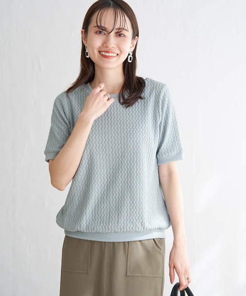 ikka(イッカ)の「幾何学ジャガードプルオーバー(Tシャツ/カットソー・レディース・オフホワイト/ブラック/エメラルドブルー/ダークベージュ・M/L/S)」の15枚目の写真