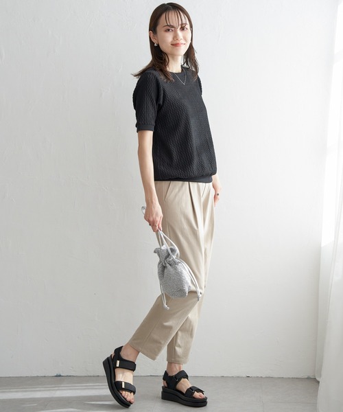 ikka(イッカ)の「幾何学ジャガードプルオーバー(Tシャツ/カットソー・レディース・オフホワイト/ブラック/エメラルドブルー/ダークベージュ・M/L/S)」の18枚目の写真