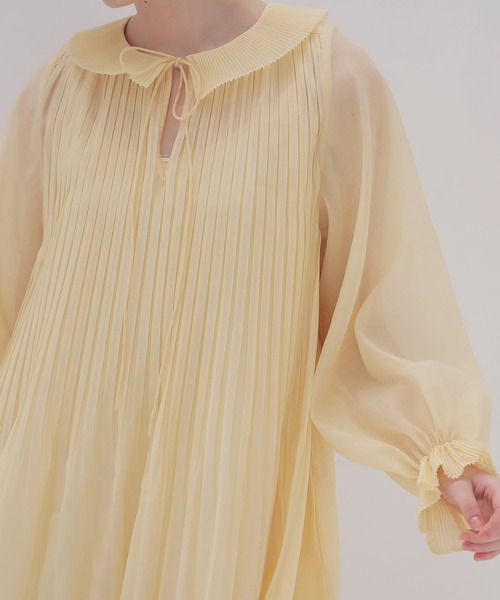 venit(ヴェニット)の「VENIT / organza pleats dress(オーガンジープリーツワンピース VEE-5508-A)(ワンピース・レディース・ブラック・38)」の6枚目の写真