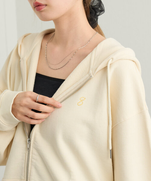 Kastane(カスタネ)の「*【4色展開】B 8GARDEN ZIPフーディー(パーカー・レディース・アイボリー/ネイビー/イエロー/オレンジ・FREE)」の5枚目の写真