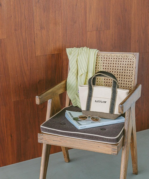 BAYFLOW（ベイフロー）の「[500mlのボトルや長財布も入る]25SヘリンボンロゴトートS（トートバッグ・レディース・ナチュラル・FREE）」の11枚目の写真