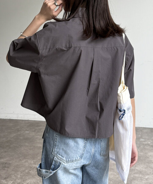 CPCM(シーピーシーエム)の「短丈シャツ(シャツ/ブラウス・レディース・サックスブルー/アイボリー/グリーン/ブラウン/チャコールグレー・FREE)」の13枚目の写真