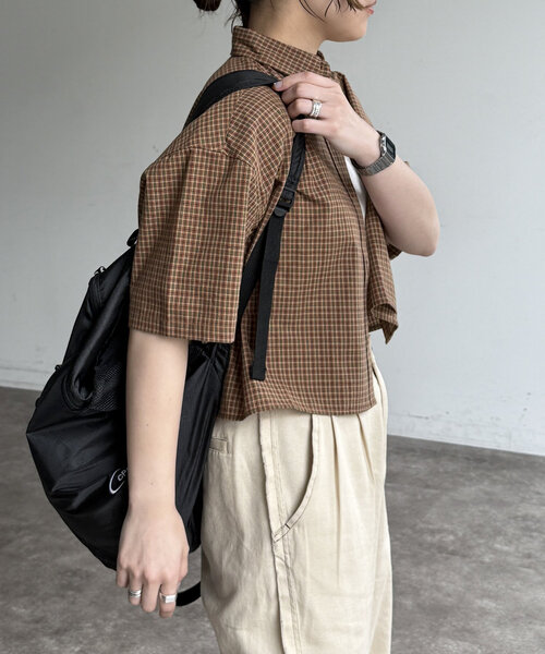 CPCM(シーピーシーエム)の「短丈シャツ(シャツ/ブラウス・レディース・サックスブルー/アイボリー/グリーン/ブラウン/チャコールグレー・FREE)」の21枚目の写真