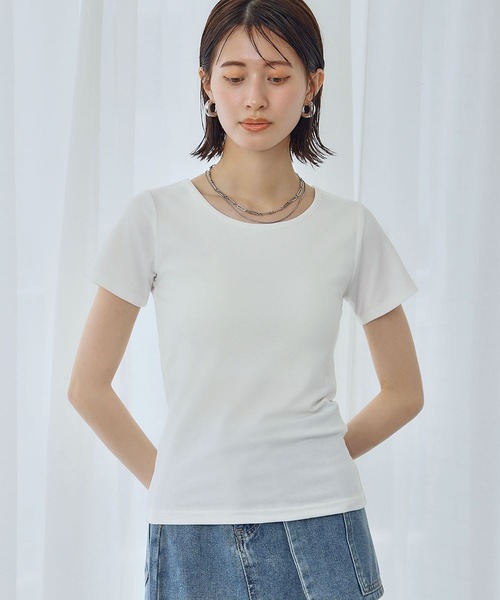 Ampirula(アンピルーラ)の「美ラインデイリーベーシックカップ付Tシャツ(Tシャツ/カットソー・レディース・グレー/ブラック/ホワイト・FREE)」の6枚目の写真