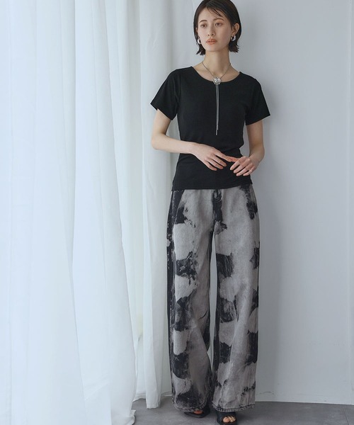 Ampirula(アンピルーラ)の「美ラインデイリーベーシックカップ付Tシャツ(Tシャツ/カットソー・レディース・グレー/ブラック/ホワイト・FREE)」の7枚目の写真
