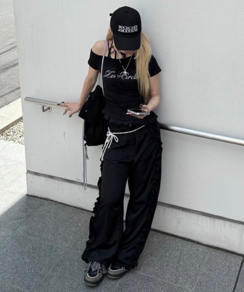 Never mind the XU / Chikashitsu+（ネバーマインド ザ エックスユー / チカシツプラス）の「【nmtc+】sweat hood knapsack / 【エヌエムティーシープラス】スウェットフードナップサック（バックパック/リュック・メンズ・グレー/ブラック・ONE SIZE）」の10枚目の写真