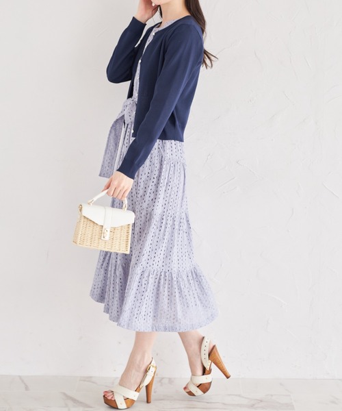 tocco closet(トッコ クローゼット)の「UVカット&接触冷感&ハンドウォッシュ♪超強撚フラワー釦カーディガン(カーディガン/ボレロ・レディース・ラベンダー/レモンイエロー/ネイビー/オフホワイト・M)」の11枚目の写真