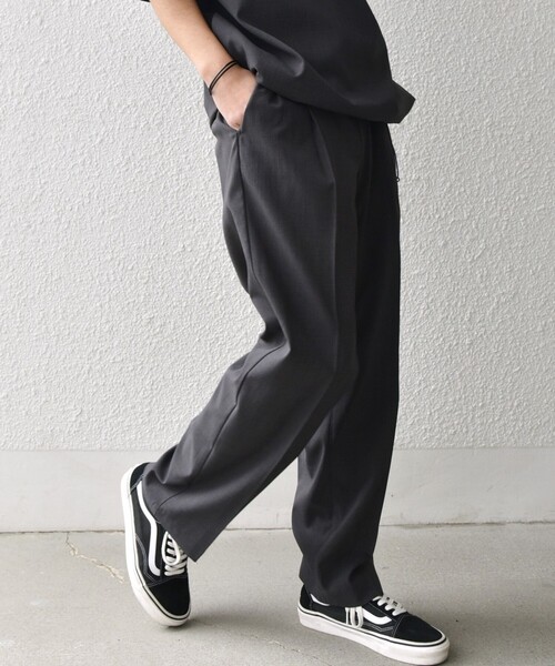 SHIPS any（シップス エニィ）の「SHIPS any:〈通気性/遮熱〉CALCULO サマートロピカル 2タック イージー パンツ(セットアップ対応)◇（その他パンツ・メンズ・ネイビー/ブラック/チャコールグレー・SMALL/MEDIUM/LARGE/X-LARGE）」の8枚目の写真