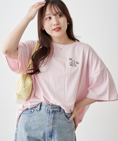 continuer de NICE CLAUP(コンティニューデナイスクラップ)の「おばけプリントBIGT(Tシャツ/カットソー・レディース・オフホワイト/ブルー/ピンク/スミクロ・FREE)」の4枚目の写真