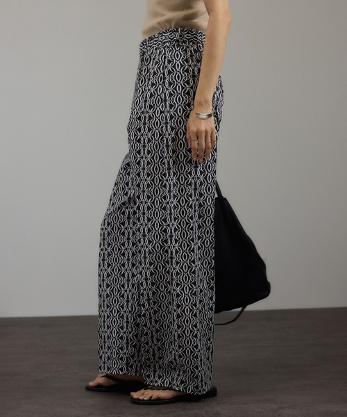 SALON adam et rope'（サロン アダム エ ロペ）の「リバティイージーパンツ（その他パンツ・レディース・ブルー系その他4/グリーン/ブラック・FREE）」の5枚目の写真