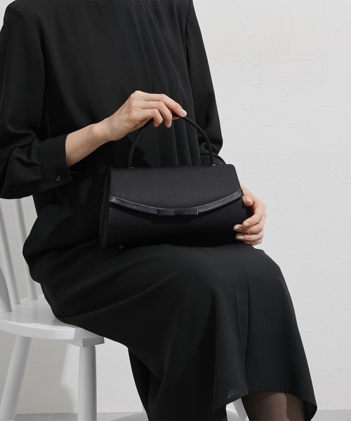 Callarus Black Formal(カラルスブラックフォーマル)の「【喪服・礼服】フォーマルバック〔Callarus〕(ハンドバッグ・レディース・ブラック・FREE)」の2枚目の写真