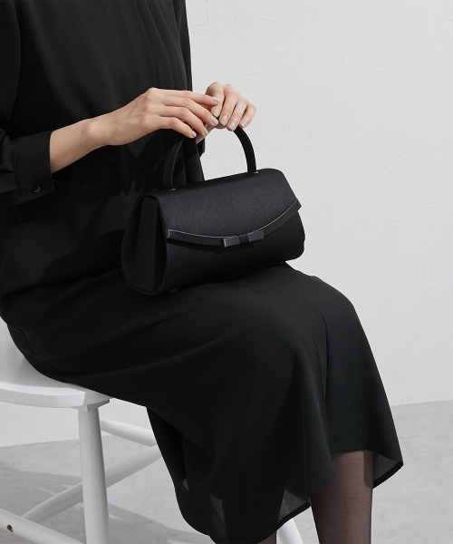 Callarus Black Formal(カラルスブラックフォーマル)の「【喪服・礼服】フォーマルバック〔Callarus〕(ハンドバッグ・レディース・ブラック・FREE)」の8枚目の写真