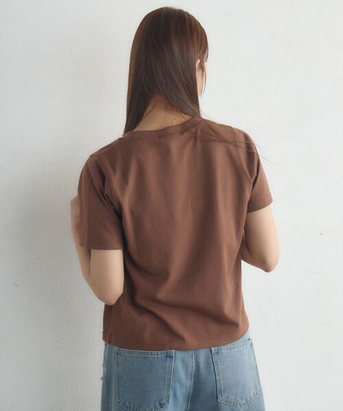 RETRO GIRL（レトロガール）の「フロッキーロゴチビTEE（Tシャツ/カットソー・レディース・ブラック/ブラウン/オフホワイト・FREE）」の5枚目の写真