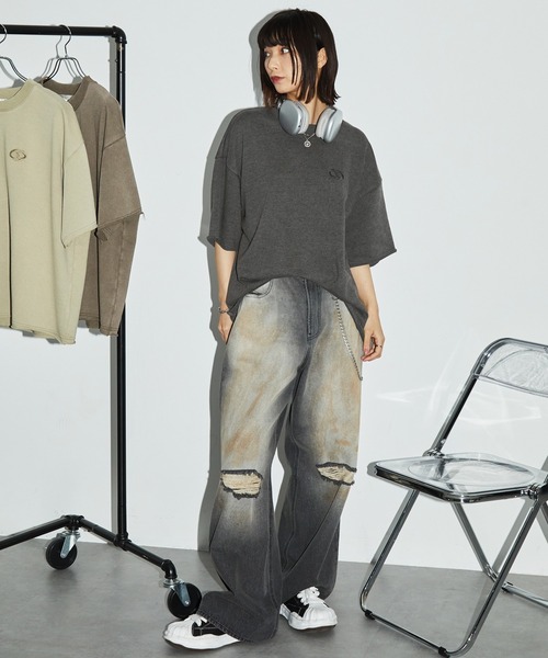 Anchor Smith(アンカー スミス)の「ヴィンテージ加工 ワンポイント刺繍 カットオフ半袖スウェット(Tシャツ/カットソー・レディース・ブラック/グレイッシュベージュ/ブラウン・M/L)」の12枚目の写真