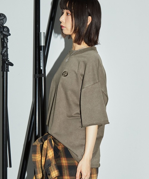 Anchor Smith(アンカー スミス)の「ヴィンテージ加工 ワンポイント刺繍 カットオフ半袖スウェット(Tシャツ/カットソー・レディース・ブラック/グレイッシュベージュ/ブラウン・M/L)」の19枚目の写真