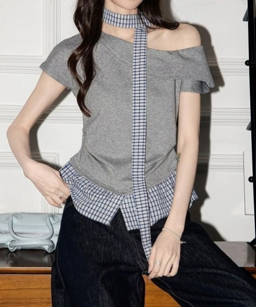 gossip!ロサンゼルス(ゴシップロサンゼルス)の「Y2K*アシンメトリーチェック切り替えTシャツ(フェイクレイヤード)(Tシャツ/カットソー・レディース・オフホワイト/グレー/ブラック・FREE)」の11枚目の写真