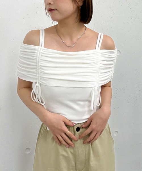 archives(アルシーヴ)の「ドロストオフショルカットTOPS(Tシャツ/カットソー・レディース・グレー/オフホワイト/ピンクベージュ/ブラック・MEDIUM)」の12枚目の写真