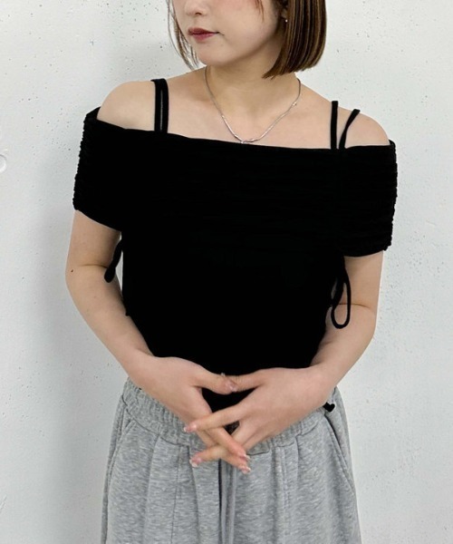 archives(アルシーヴ)の「ドロストオフショルカットTOPS(Tシャツ/カットソー・レディース・グレー/オフホワイト/ピンクベージュ/ブラック・MEDIUM)」の18枚目の写真