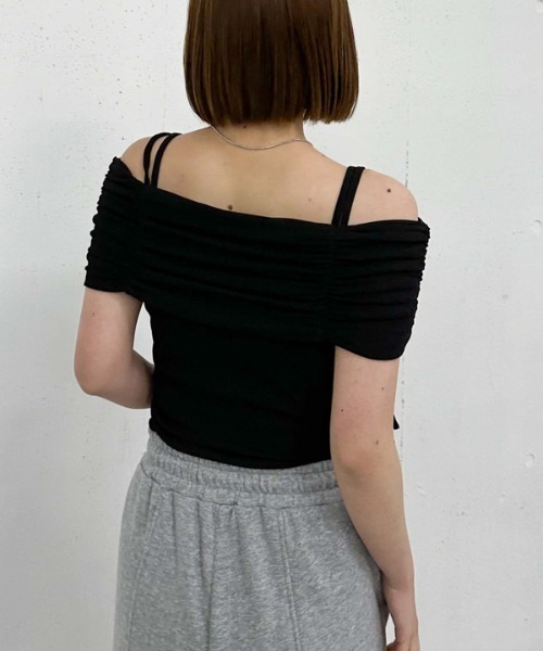 archives(アルシーヴ)の「ドロストオフショルカットTOPS(Tシャツ/カットソー・レディース・グレー/オフホワイト/ピンクベージュ/ブラック・MEDIUM)」の20枚目の写真