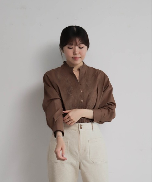 NOMBRE IMPAIR（ノンブルアンペール）の「インド綿刺繍　スキッパー長袖ブラウス（シャツ/ブラウス・レディース・ホワイト/ブラウン・FREE）」の17枚目の写真