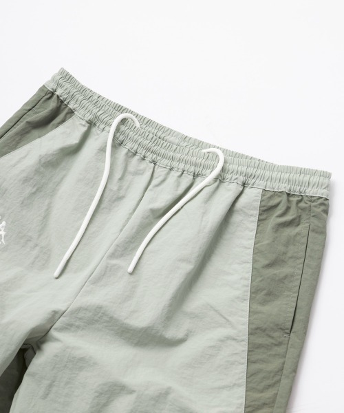 Kappa(カッパ)の「ナイロンパンツ(その他パンツ・レディース・グレー/ブラック・LARGE/MEDIUM/SMALL)」の18枚目の写真