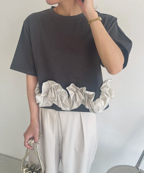 ECLAM(クラム)の「フリルドッキングトップス(Tシャツ/カットソー・レディース・ブラック/グレー・M)」の17枚目の写真
