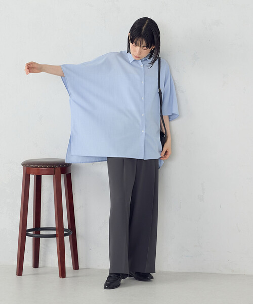 COMME CA ISM(コムサイズム)の「オーバーサイズ シャツ(シャツ/ブラウス・レディース・サックスブルー/ホワイト/チャコール・FREE)」の15枚目の写真