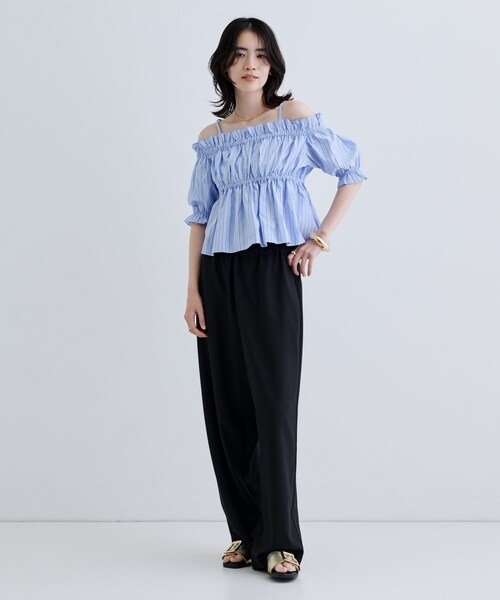 GALLEST / ギャレスト 【一部店舗限定】オフショルシャーリングブラウス 一部店舗限定】オフショルシャーリングブラウス（シャツ
