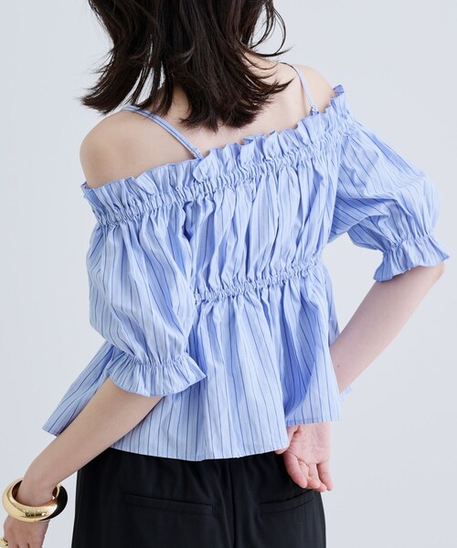 GALLEST（ギャレスト）の「【一部店舗限定】オフショルシャーリングブラウス（シャツ/ブラウス・レディース・サックスブルー系2/ベージュ系その他6/ホワイト系3・38）」の8枚目の写真