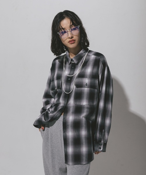 LEPSIM（レプシィム）の「チェック長袖シャツ　497481（シャツ/ブラウス・レディース・イエロー/ブルー/ブラック・FREE）」の18枚目の写真