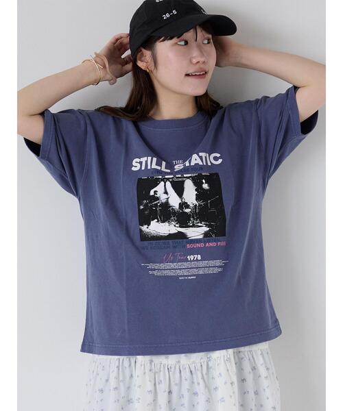 ehka sopo（エヘカソポ）の「バンドプリントTシャツ（Tシャツ/カットソー・レディース・ブルー/オフホワイト/グリーン/チャコールグレー・F）」の4枚目の写真