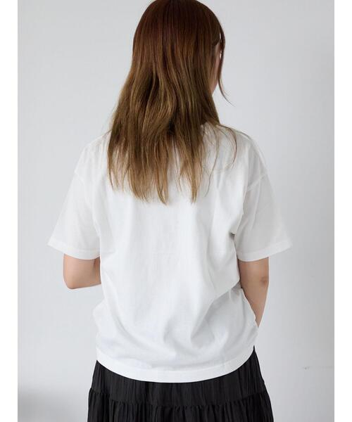 ehka sopo（エヘカソポ）の「バンドプリントTシャツ（Tシャツ/カットソー・レディース・ブルー/オフホワイト/グリーン/チャコールグレー・F）」の17枚目の写真